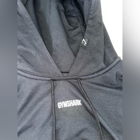 Gymshark women’s black crop hoodie - Picture 2 of 4